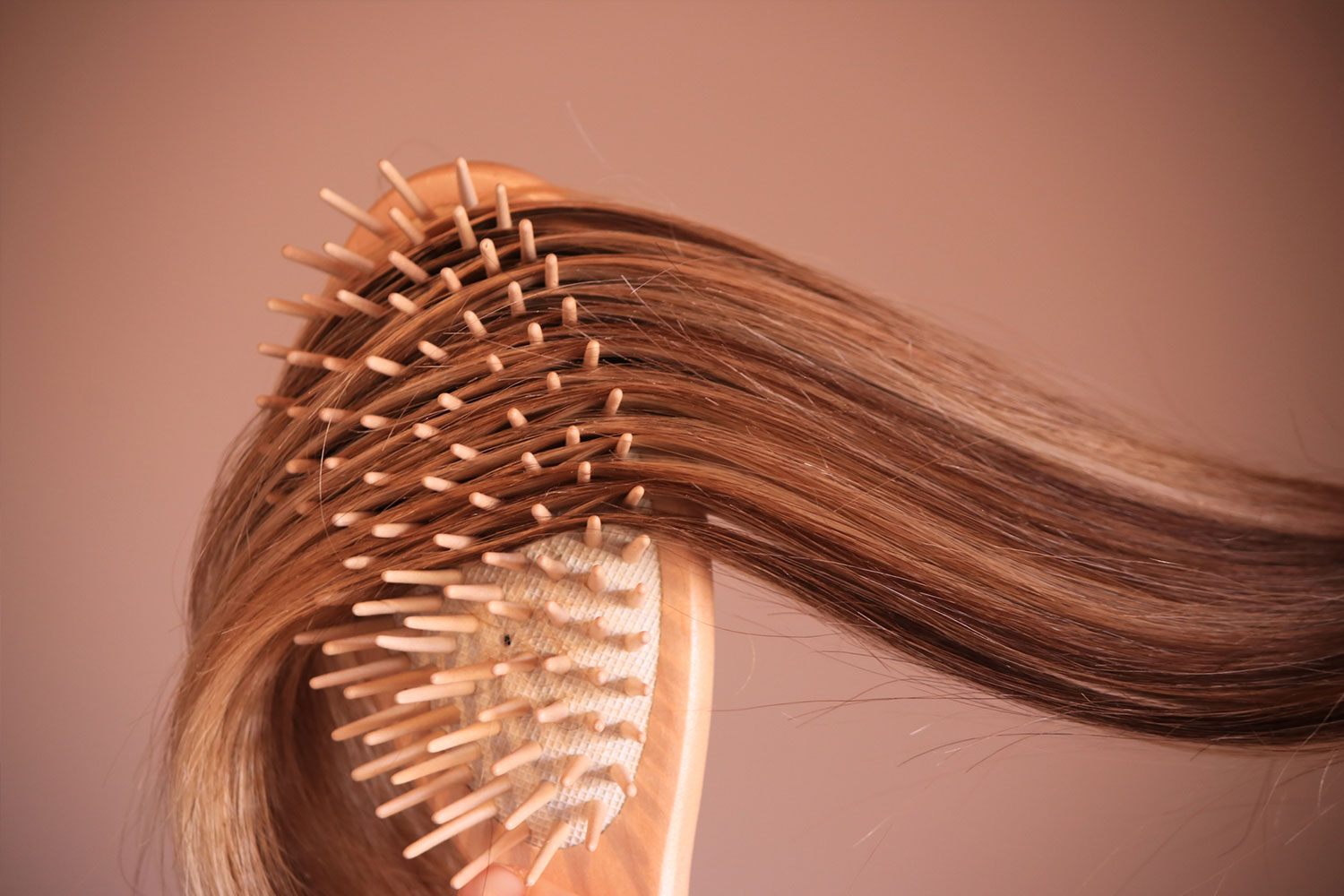 Heilpraktikerin Silke Goth berät Sie gern zum Thema Haarausfall
